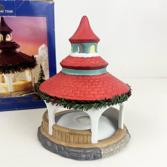 Holiday Time Vintage Village Hand Painted Porcelain Light Up Gazebo New In Box - Picture 2 of 14